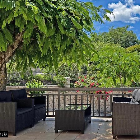 La Pietra Family Hotel เมจูโกเรีย ภายนอก รูปภาพ