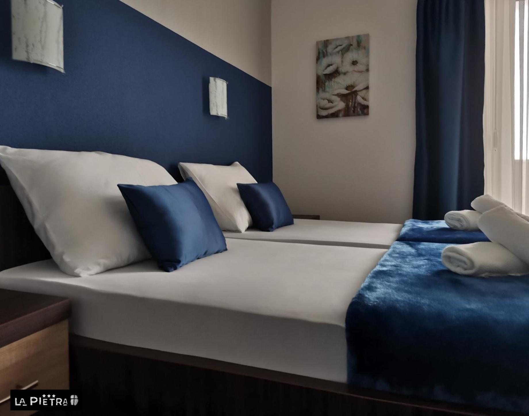 La Pietra Family Hotel เมจูโกเรีย ห้อง รูปภาพ